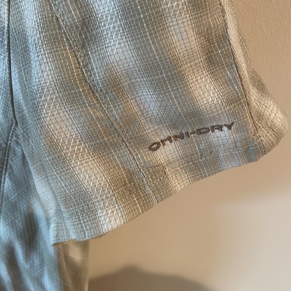 COLUMBIA Women's Titanium Omni Dry Short Sleeve Shirt-XL - Picture 4 of 5